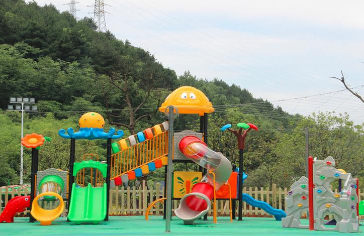 开一个儿童游乐场要投资多少 哪些项目可选择？